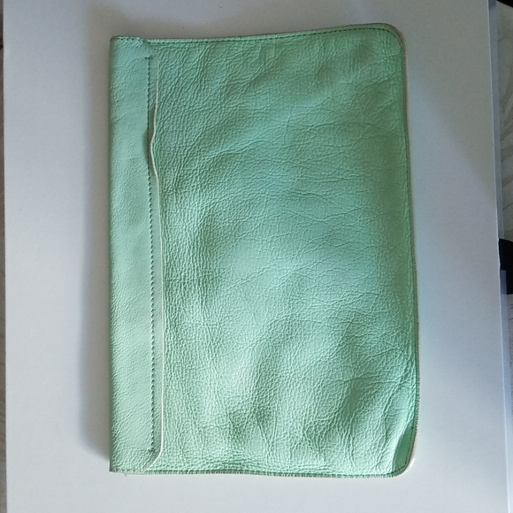 Gap Mint Green Envelope Leather Clutch - Picture 2 of 14